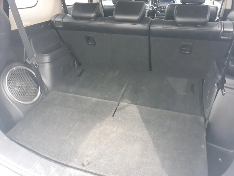 Mitsubishi Outlander 2.2 4WD, снимка 17 - Автомобили и джипове - 49847723