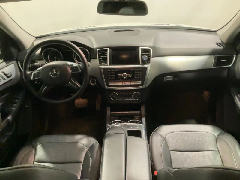 Mercedes-Benz ML 350 ОЧАКВАН ВНОС!!! AMG/ОБДУХВАНЕ/ПОДГРЕВ/КАМЕРА, снимка 7 - Автомобили и джипове - 52942973