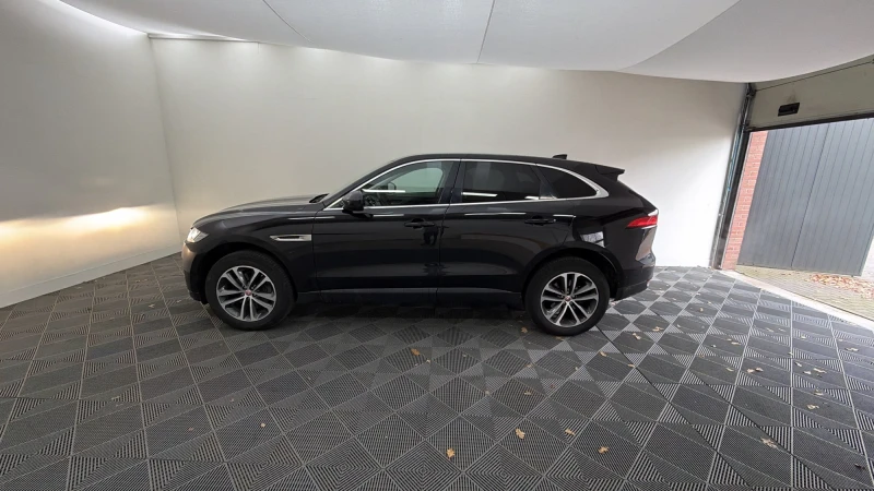 Jaguar F-PACE  2.0d Portfolio , снимка 6 - Автомобили и джипове - 53199090