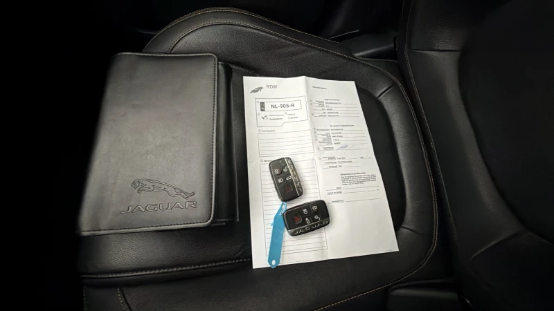 Jaguar F-PACE  2.0d Portfolio , снимка 13 - Автомобили и джипове - 53199090