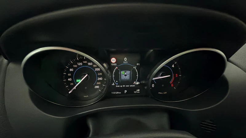 Jaguar F-PACE  2.0d Portfolio , снимка 11 - Автомобили и джипове - 53199090