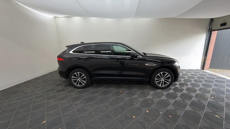 Jaguar F-PACE  2.0d Portfolio , снимка 5 - Автомобили и джипове - 53199090
