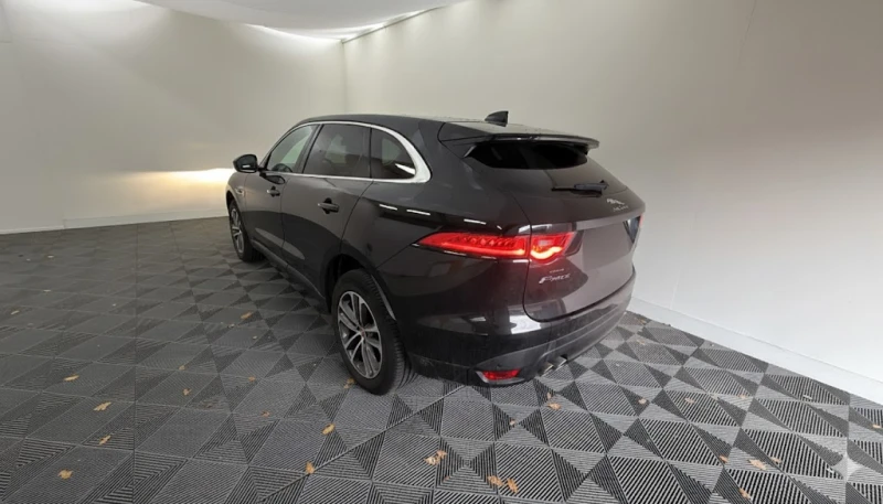 Jaguar F-PACE  2.0d Portfolio , снимка 4 - Автомобили и джипове - 53199090