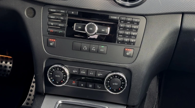 Mercedes-Benz GLK 350CDi AMG-Line Кожа Подгрев Асистенти 4х4, снимка 11 - Автомобили и джипове - 53366044