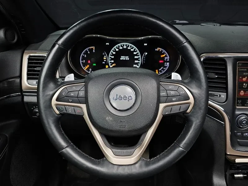 Jeep Cherokee, снимка 13 - Автомобили и джипове - 53590737