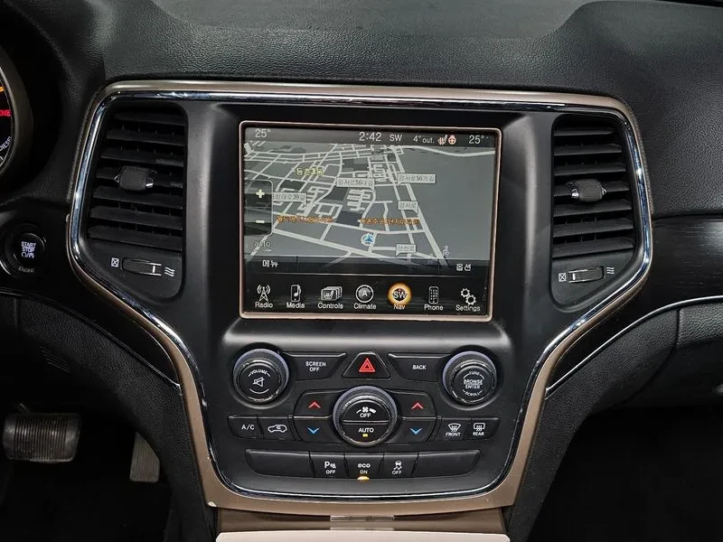 Jeep Cherokee, снимка 14 - Автомобили и джипове - 53590737