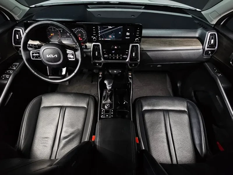 Kia Sorento 2.2 2Wd Trendy, снимка 7 - Автомобили и джипове - 55889291