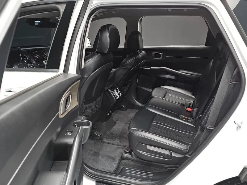 Kia Sorento 2.2 2Wd Trendy, снимка 11 - Автомобили и джипове - 55889291