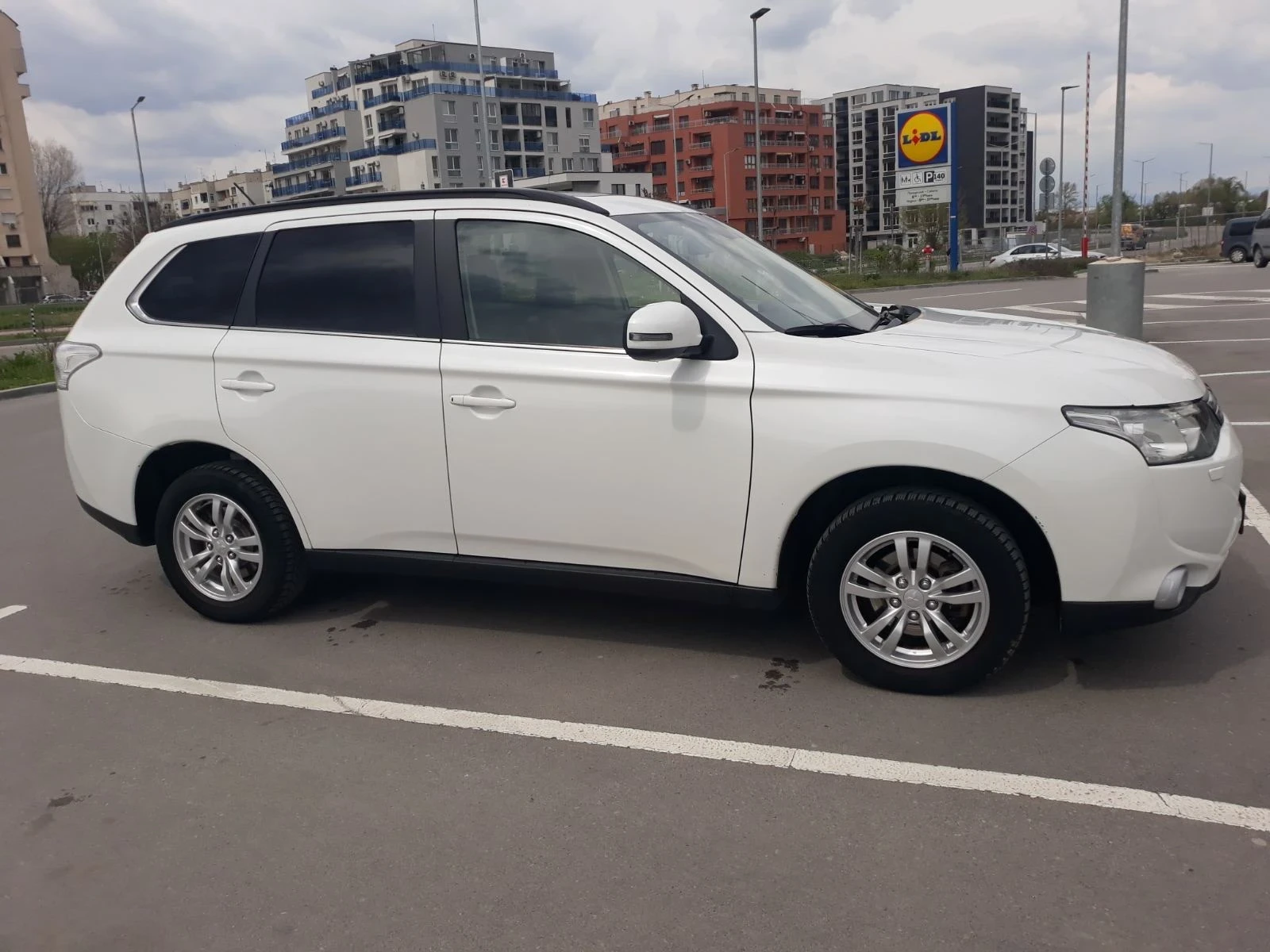 Mitsubishi Outlander 2.2 4WD - изображение 10
