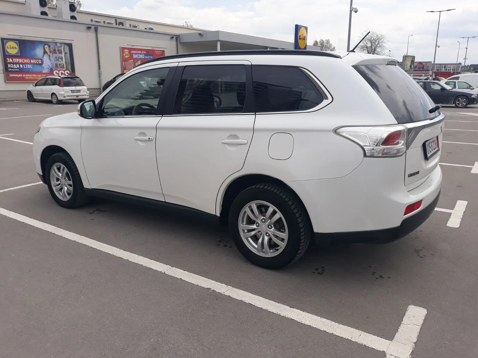 Mitsubishi Outlander 2.2 4WD - изображение 3