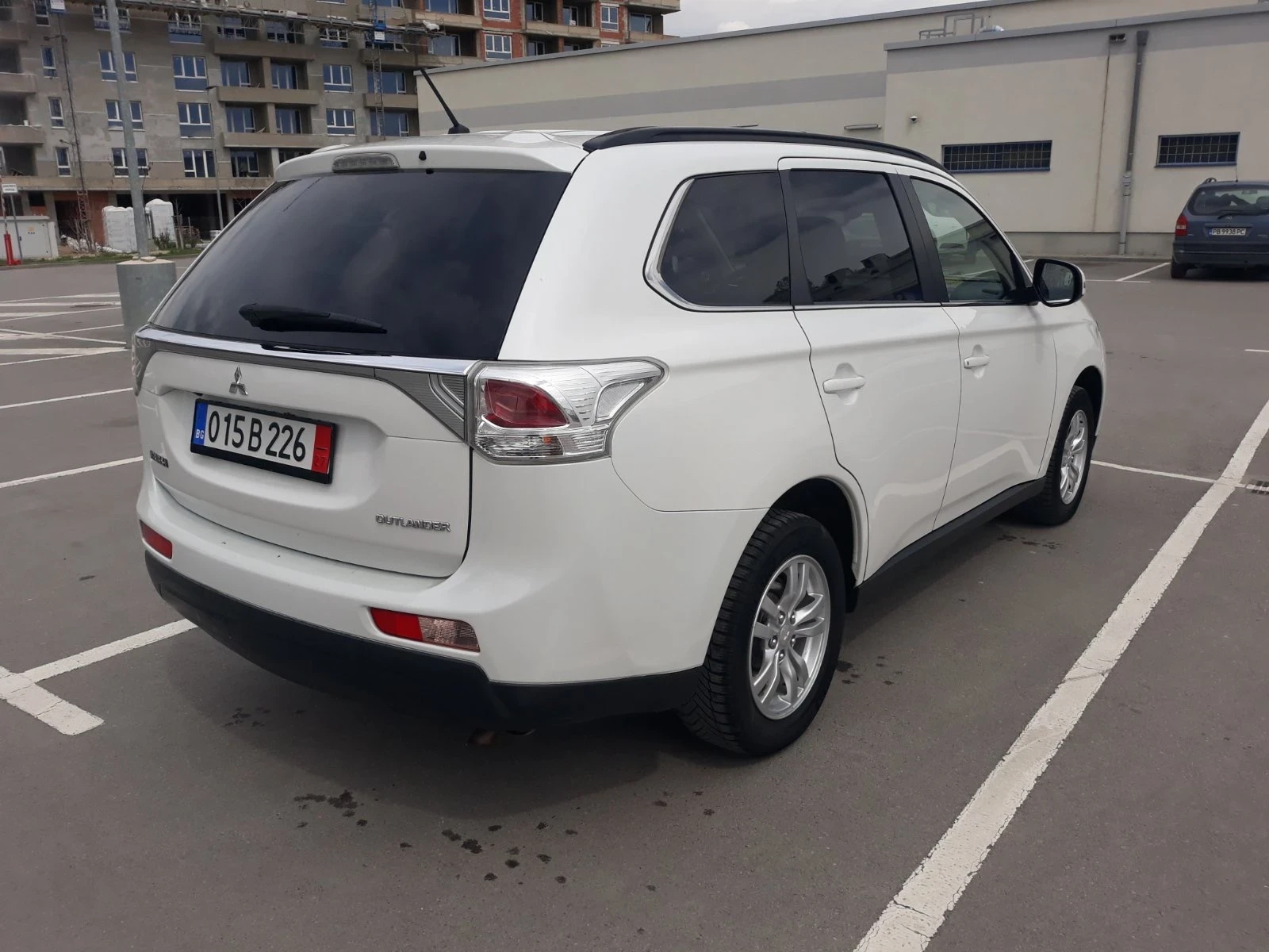 Mitsubishi Outlander 2.2 4WD - изображение 6