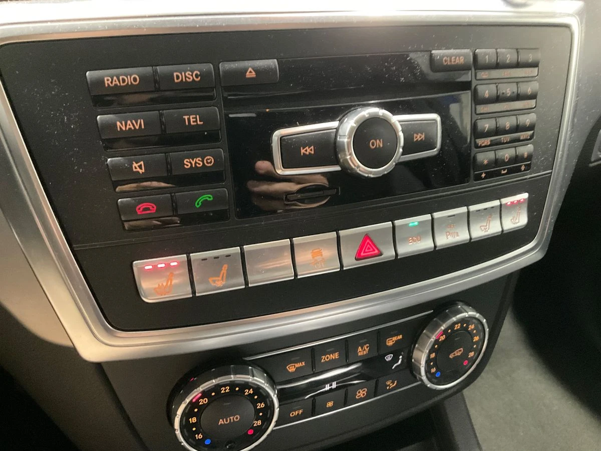 Mercedes-Benz ML 350 ОЧАКВАН ВНОС!!! AMG/ОБДУХВАНЕ/ПОДГРЕВ/КАМЕРА - изображение 10