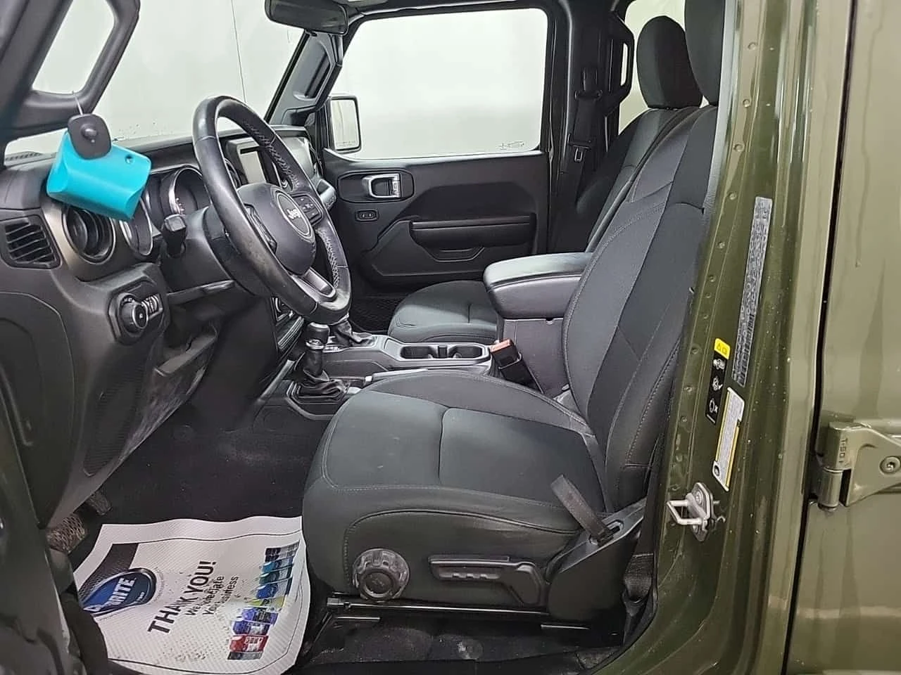 Jeep Wrangler UNLIMITED SPORT | 4x4 | 2 КЛЮЧА | ПОДГРЕВИ | CARFA - изображение 5