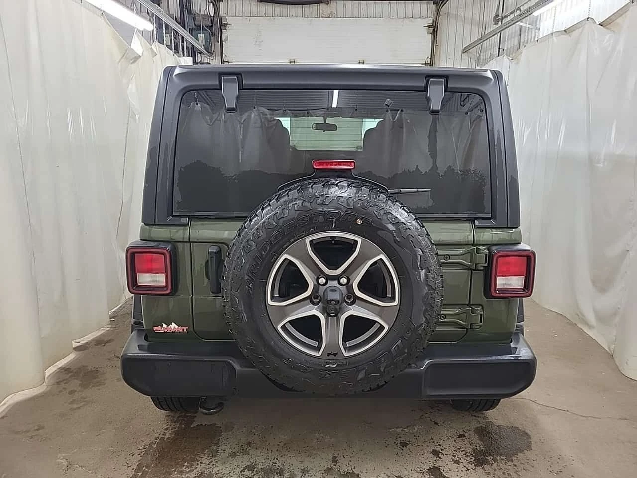 Jeep Wrangler UNLIMITED SPORT | 4x4 | 2 КЛЮЧА | ПОДГРЕВИ | CARFA, снимка 16 - Автомобили и джипове - 53721574