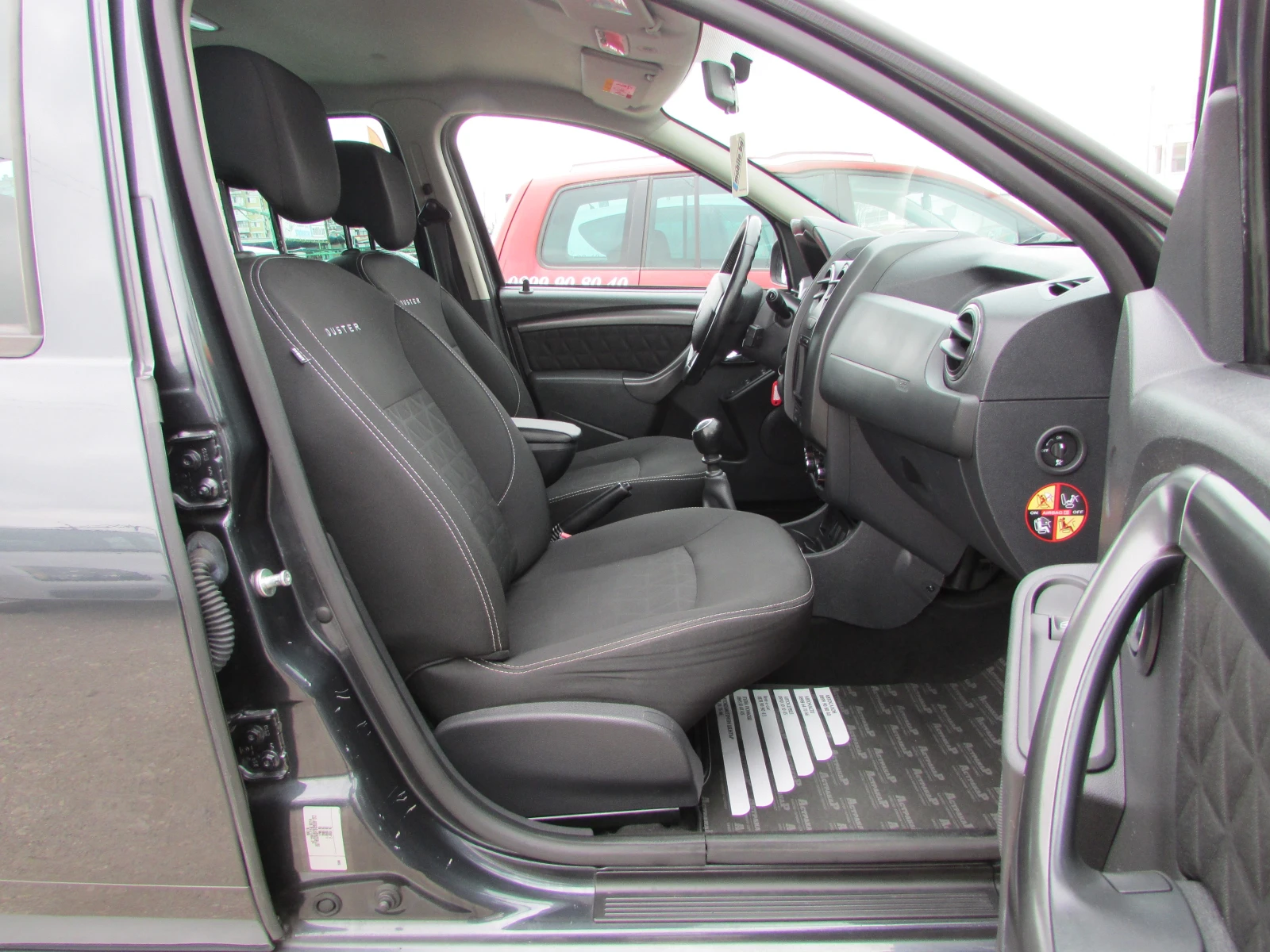 Dacia Duster 1.5DCI EURO5, снимка 9 - Автомобили и джипове - 54007601