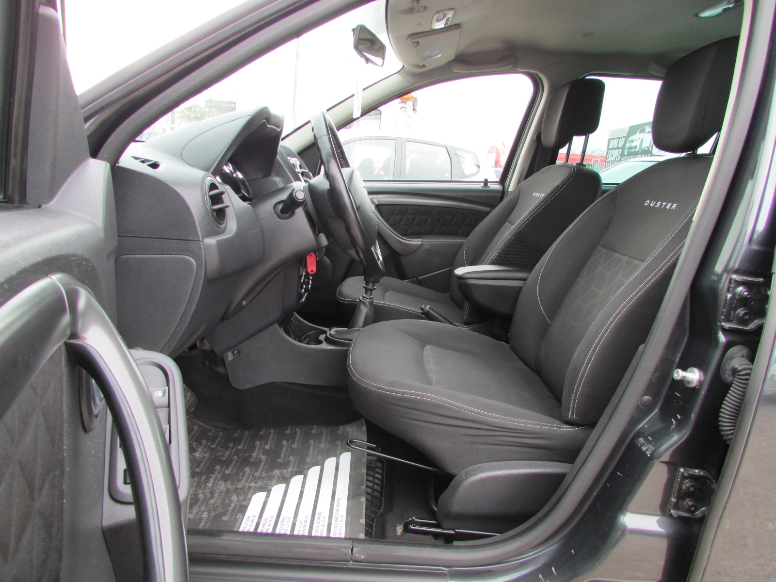 Dacia Duster 1.5DCI EURO5, снимка 8 - Автомобили и джипове - 54007601