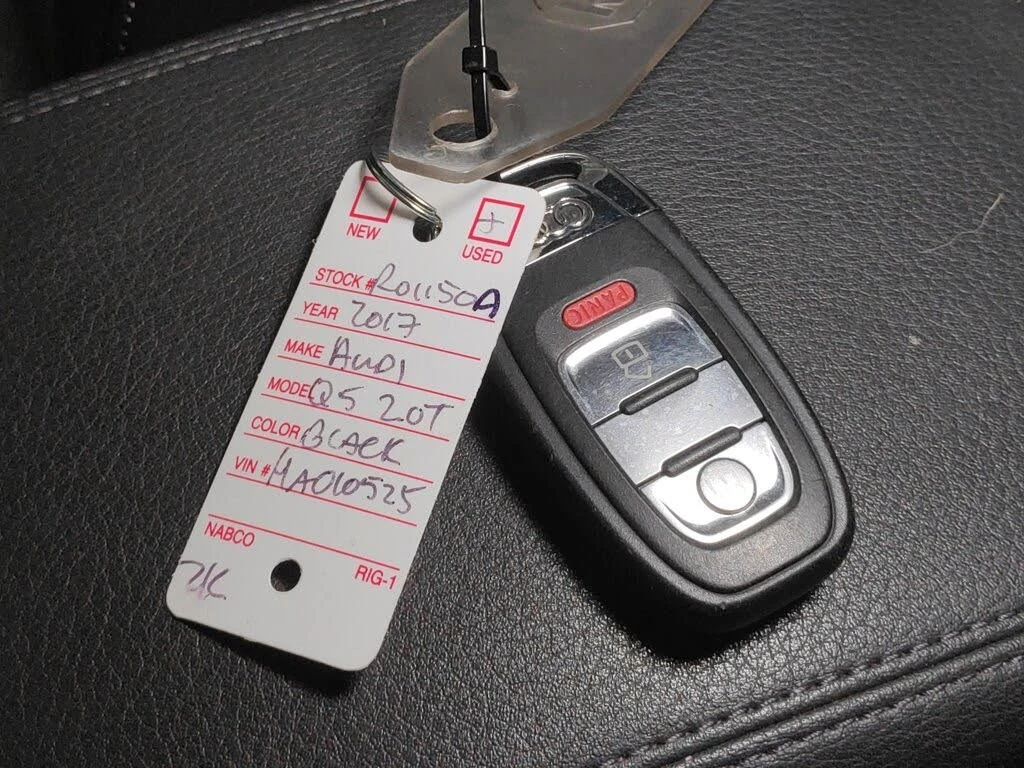 Audi Q5 2.0T* Quattro* АвтоКредит* (ЦЕНА ДО БГ), снимка 17 - Автомобили и джипове - 54033260