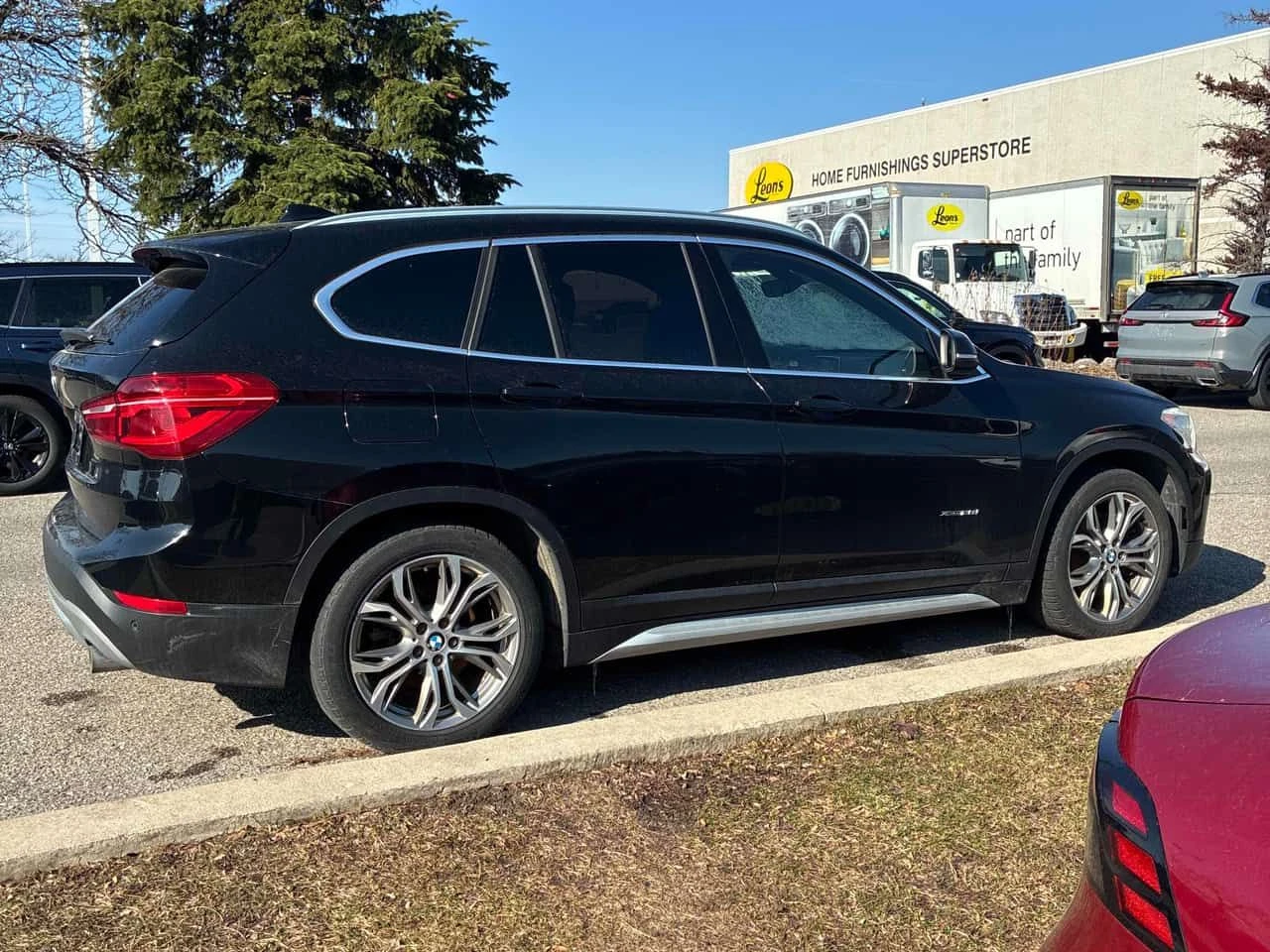 BMW X1 * xDrive28i * PANORAMA* ПОДГРЕВИ* ЕЛ. БАГАЖНИК* , снимка 3 - Автомобили и джипове - 54162133