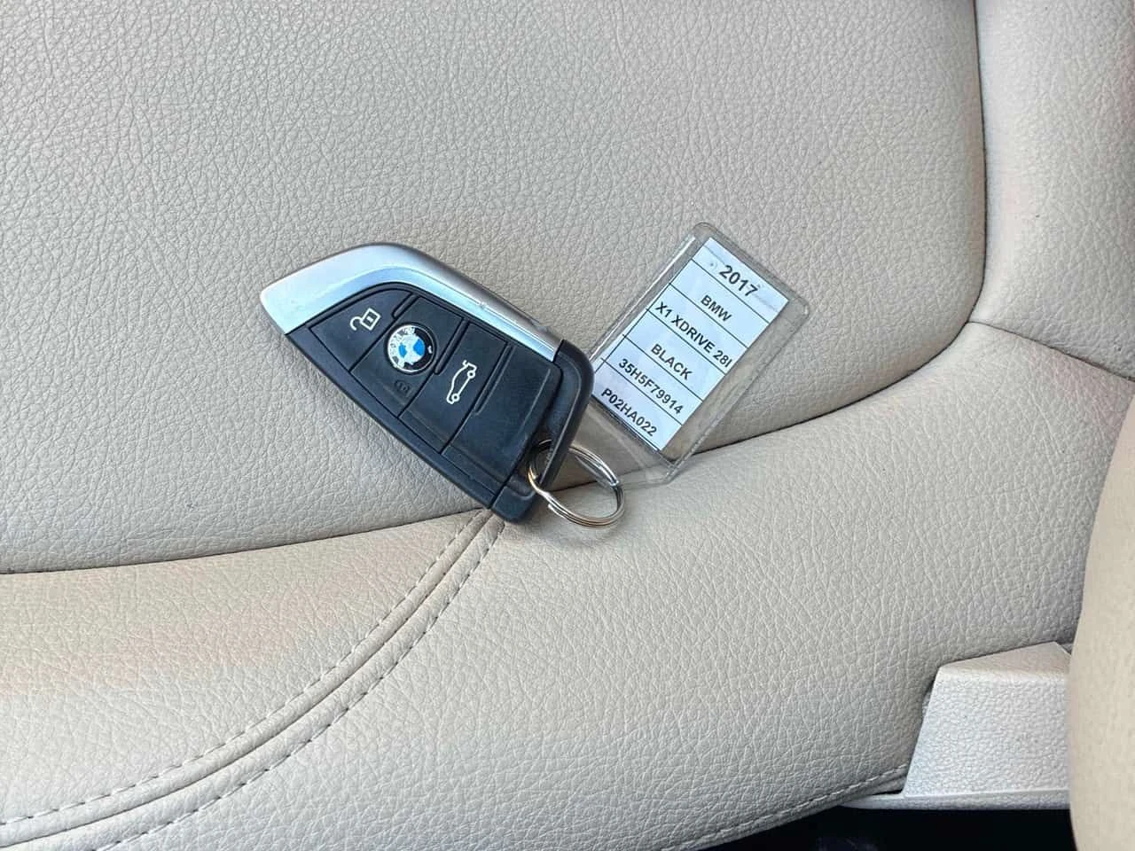 BMW X1 * xDrive28i * PANORAMA* ПОДГРЕВИ* ЕЛ. БАГАЖНИК* , снимка 10 - Автомобили и джипове - 54162133