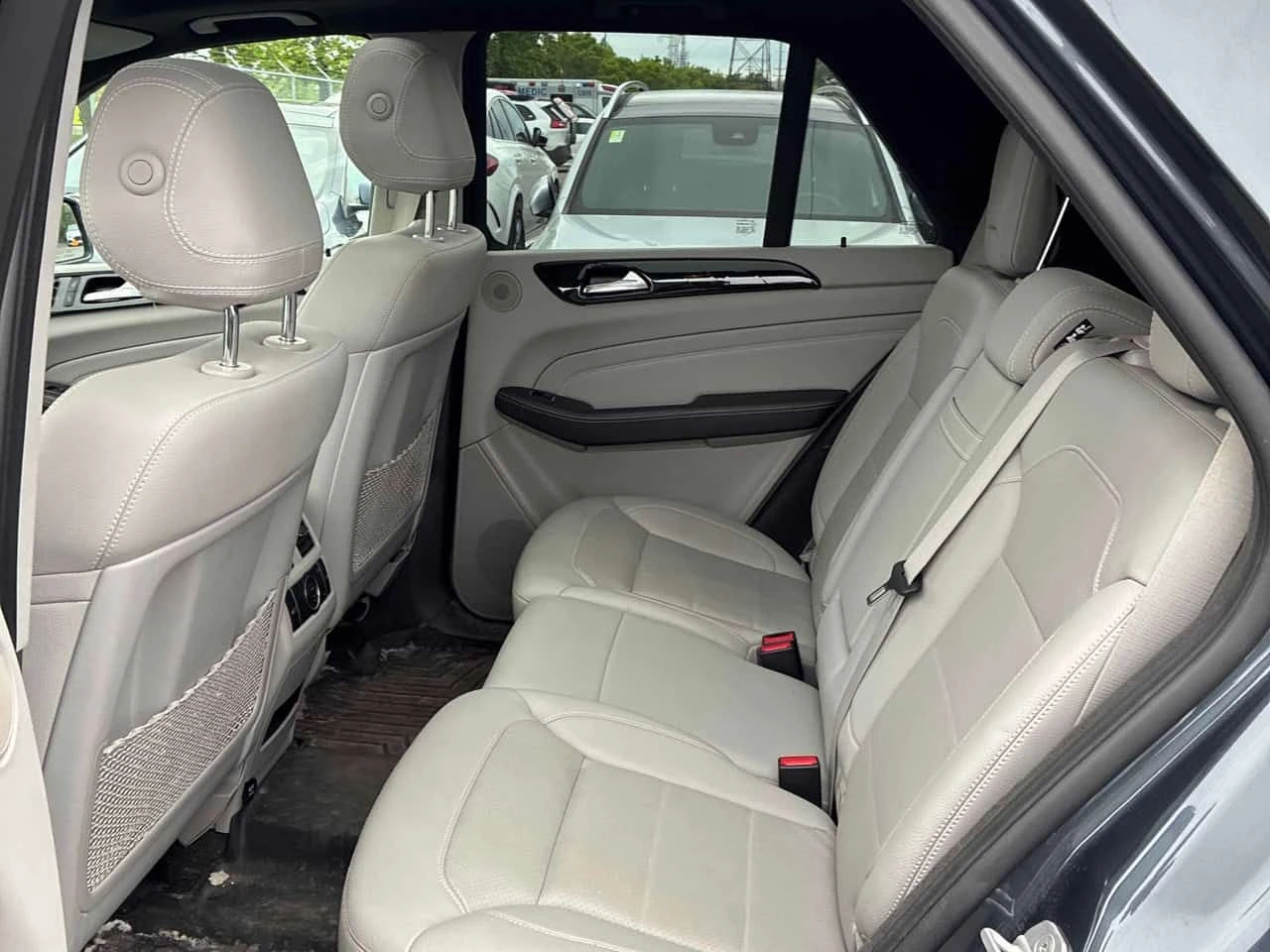 Mercedes-Benz ML 350 BlueTEC/КЛИП/ОТ ПРЕДСТАВИТЕЛСТВО, снимка 15 - Автомобили и джипове - 54723725
