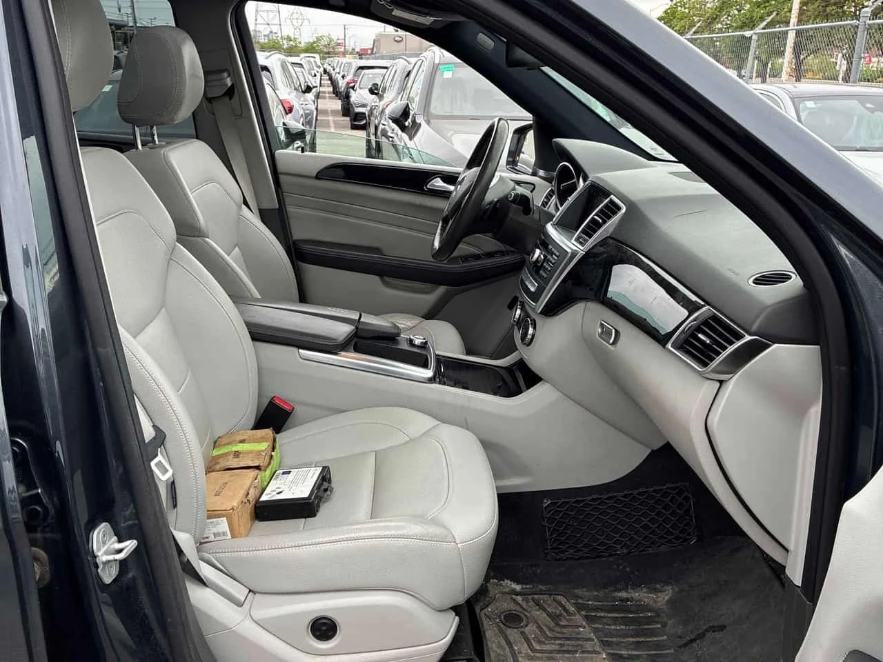Mercedes-Benz ML 350 BlueTEC/КЛИП/ОТ ПРЕДСТАВИТЕЛСТВО, снимка 17 - Автомобили и джипове - 54723725