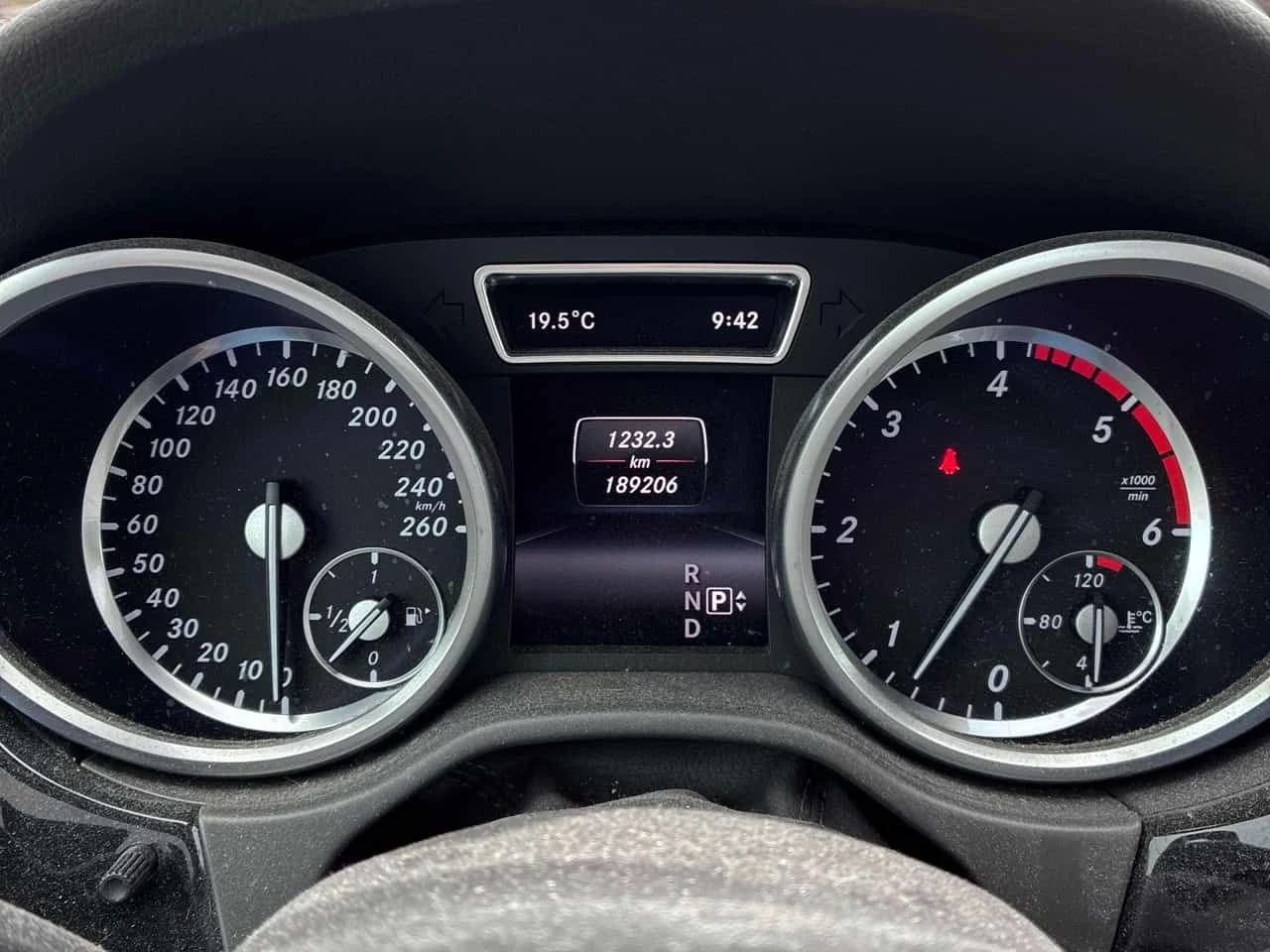 Mercedes-Benz ML 350 BlueTEC/КЛИП/ОТ ПРЕДСТАВИТЕЛСТВО, снимка 8 - Автомобили и джипове - 54723725
