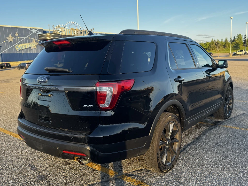 Ford Explorer XLT* 4x4* 7 МЕСТЕН* ДВОЙНА ПАНОРАМА* КЕЙЛЕС* , снимка 3 - Автомобили и джипове - 55241287