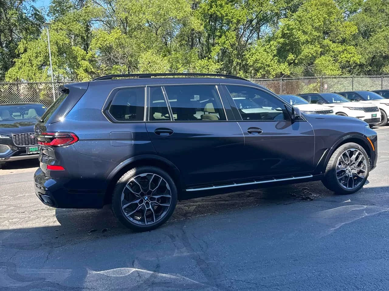 BMW X7 * xDrive40i * АВТОКРЕДИТ БЕЗ ПЪРВОНАЧАЛНА ВНОСКА* , снимка 3 - Автомобили и джипове - 55444228
