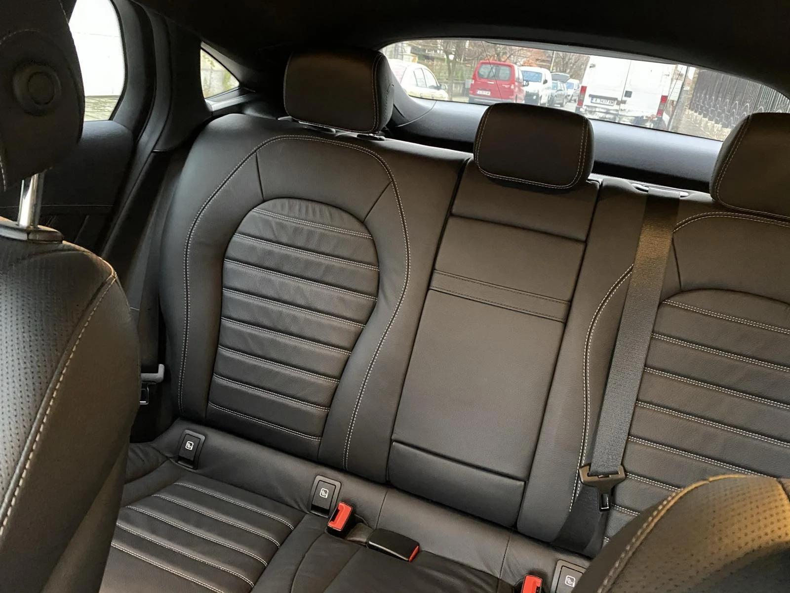 Mercedes-Benz GLC 300 Coupe 4M AMG line - от Първи собственик, снимка 10 - Автомобили и джипове - 55823816