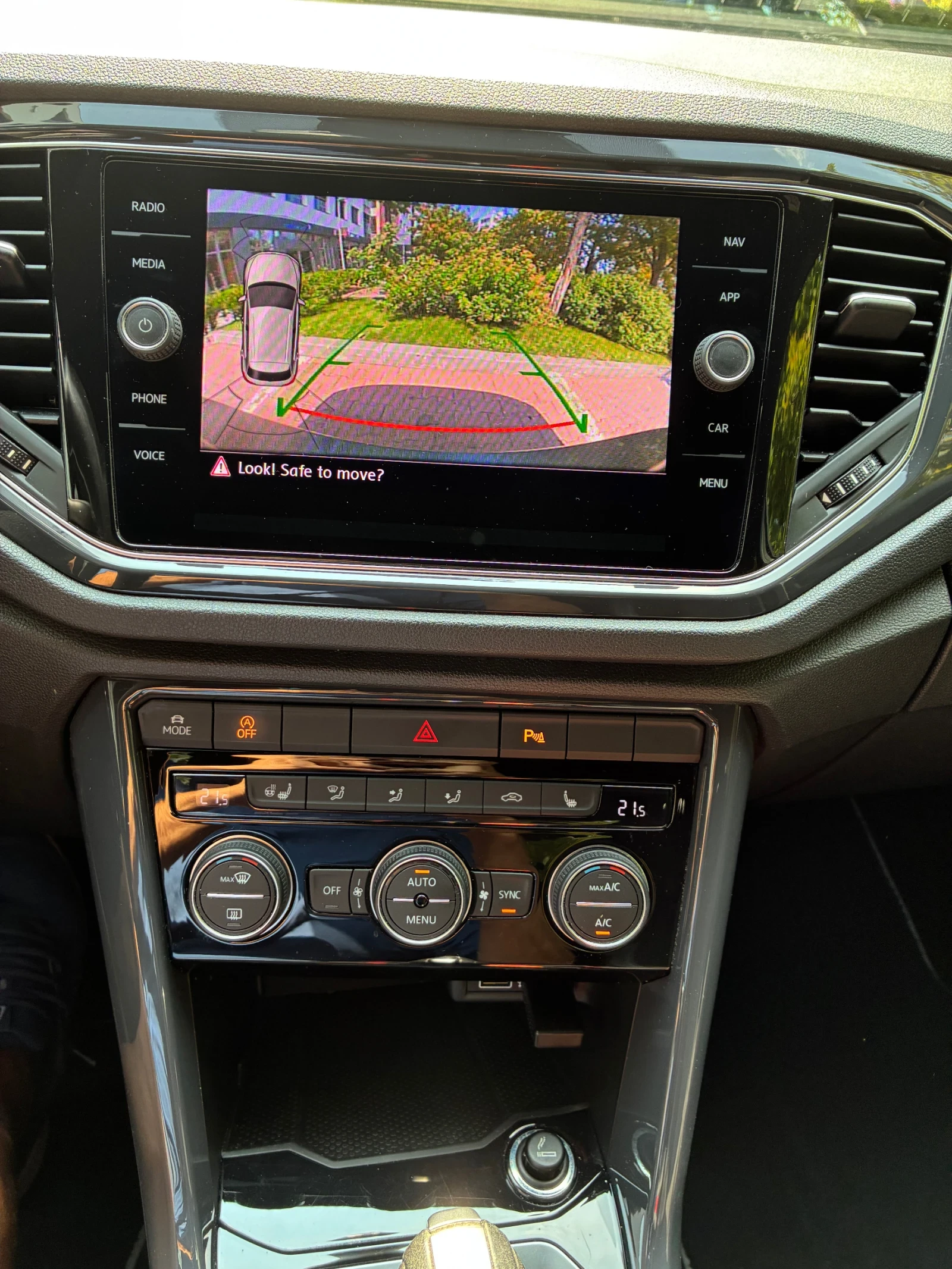 VW T-Roc R Line, снимка 11 - Автомобили и джипове - 55968055