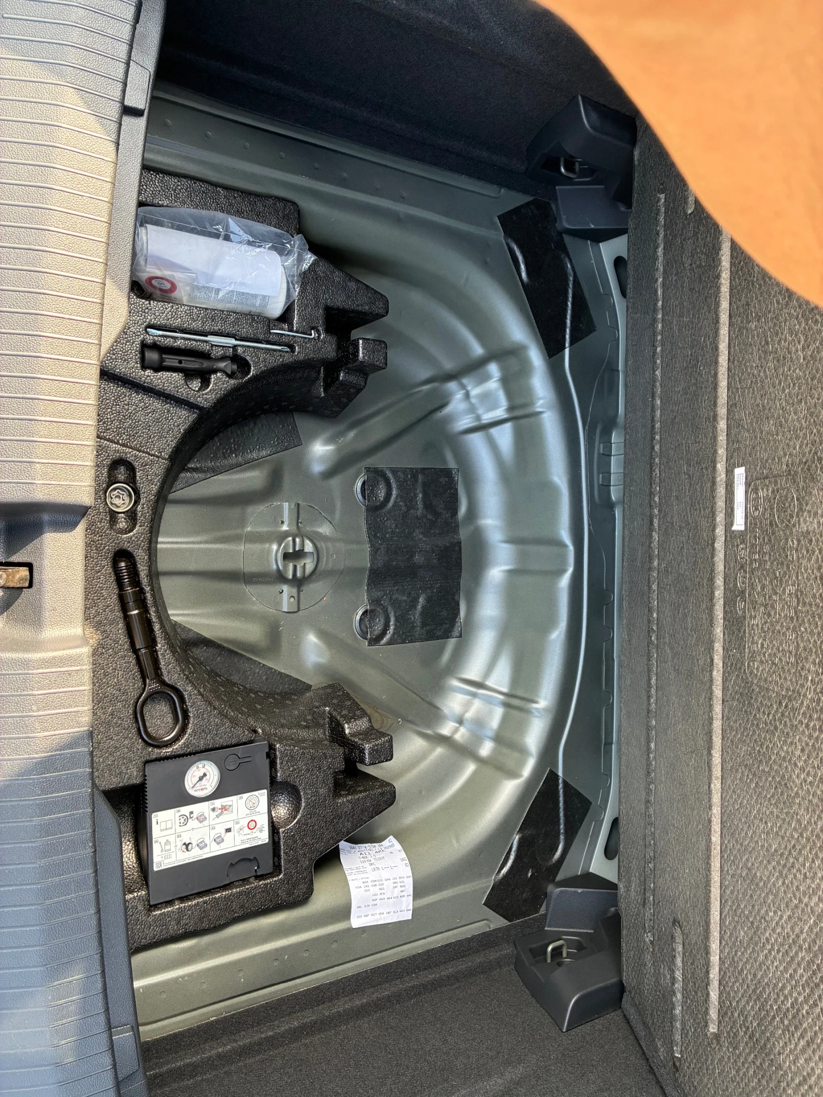 VW T-Roc R Line, снимка 15 - Автомобили и джипове - 55968055