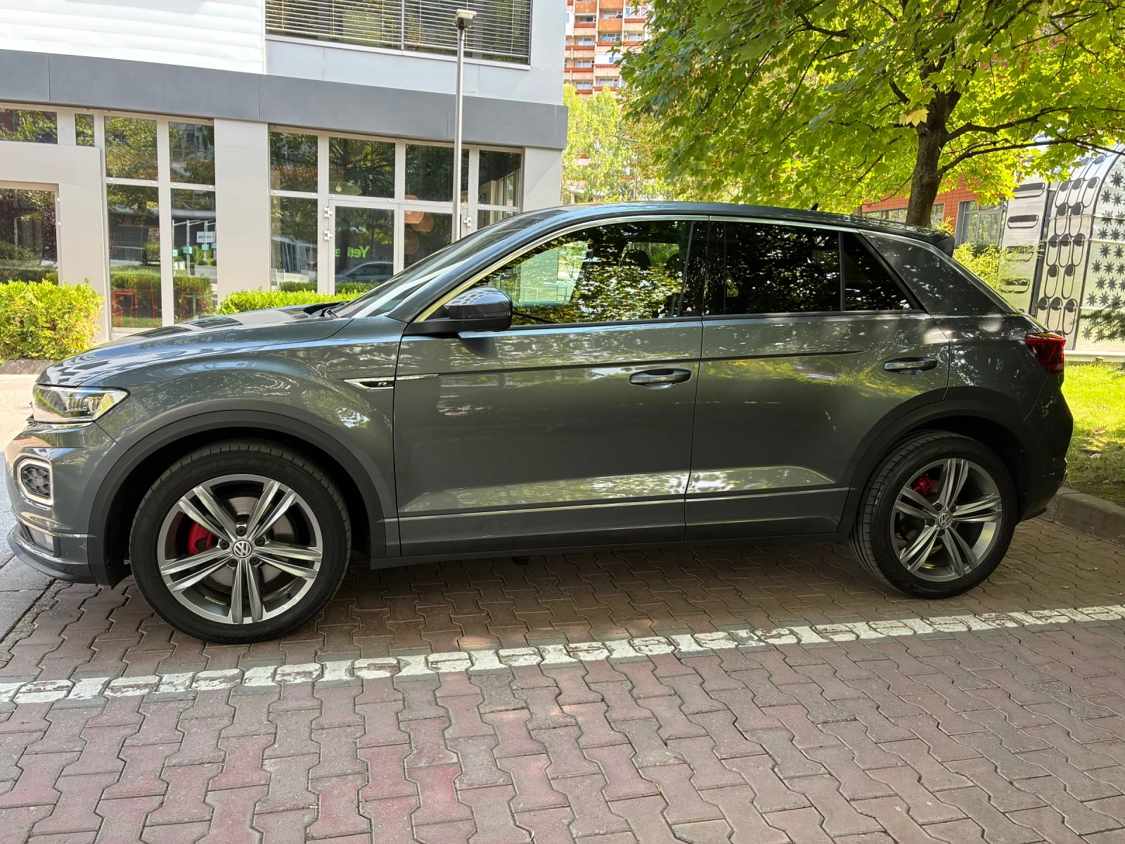 VW T-Roc R Line, снимка 2 - Автомобили и джипове - 55968055