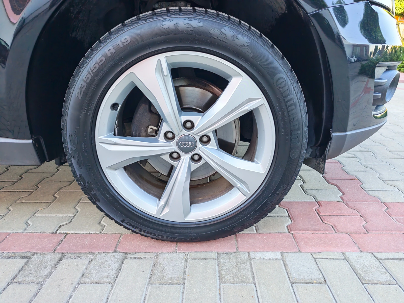 Audi Q5 2.0 DIZEL 170 KN Quattro, снимка 8 - Автомобили и джипове - 56134672