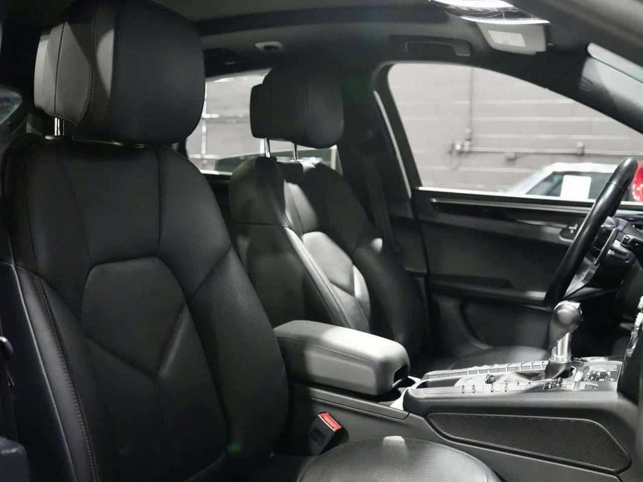 Porsche Macan * 3.0 S| BOSE| PANO| DRIVER ASSIST| * CARFAX * , снимка 10 - Автомобили и джипове - 56235706