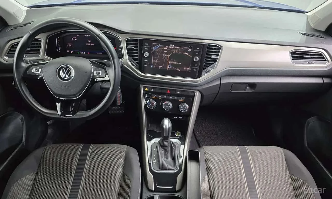 VW T-Roc * 2.0 TDI Style * , снимка 7 - Автомобили и джипове - 56598371