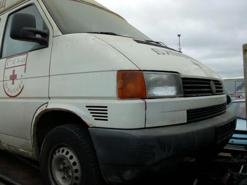 VW T4, снимка 1 - Бусове и автобуси - 41990672