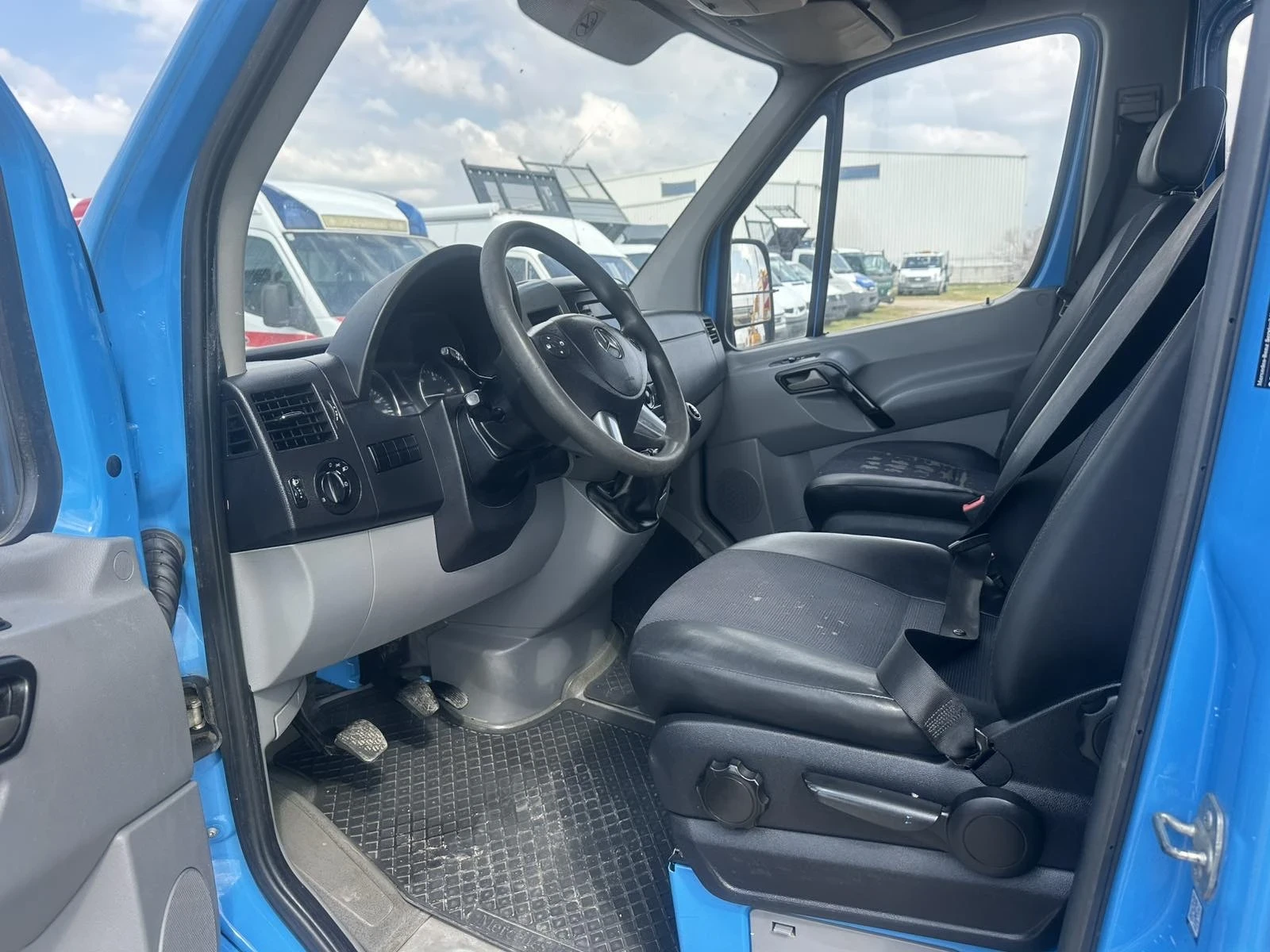 Mercedes-Benz Sprinter 313, снимка 10 - Бусове и автобуси - 53977303