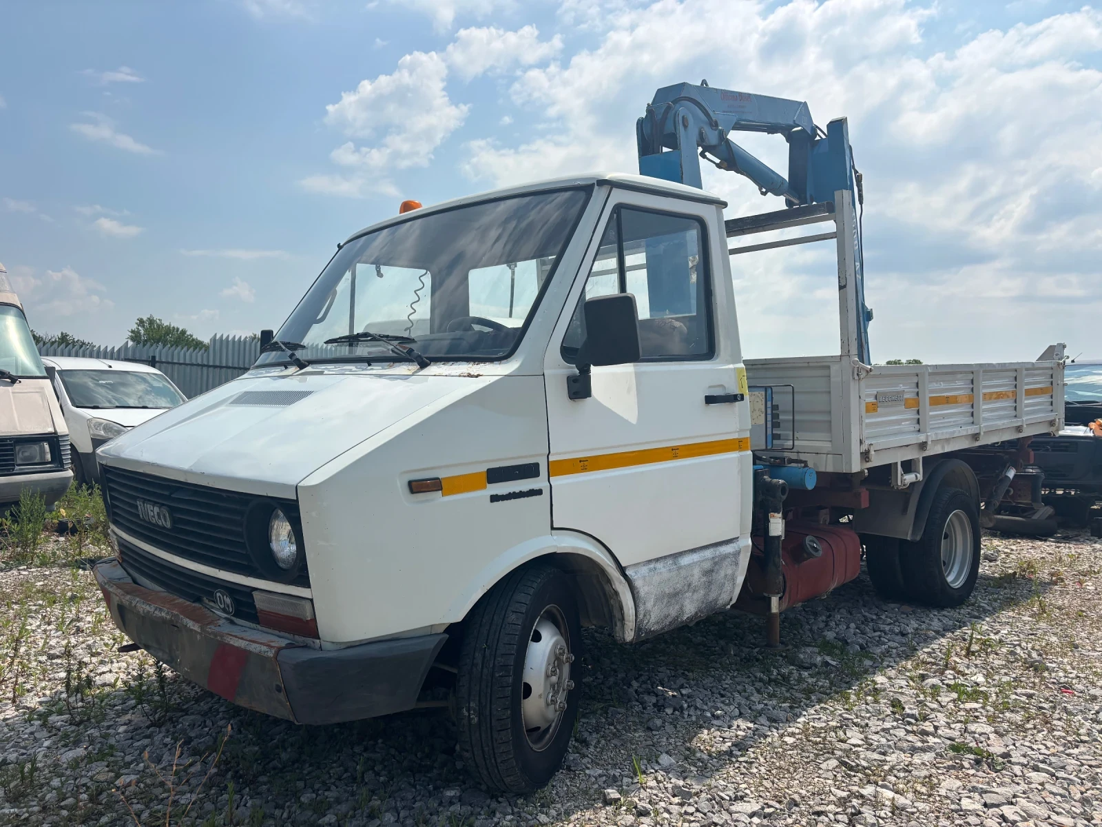 Iveco 4910 кран самосвал, снимка 13 - Бусове и автобуси - 54996421