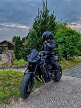     Yamaha Mt-09