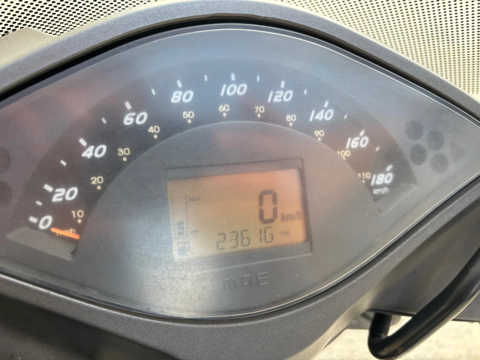 Malaguti Password 250cc - изображение 10