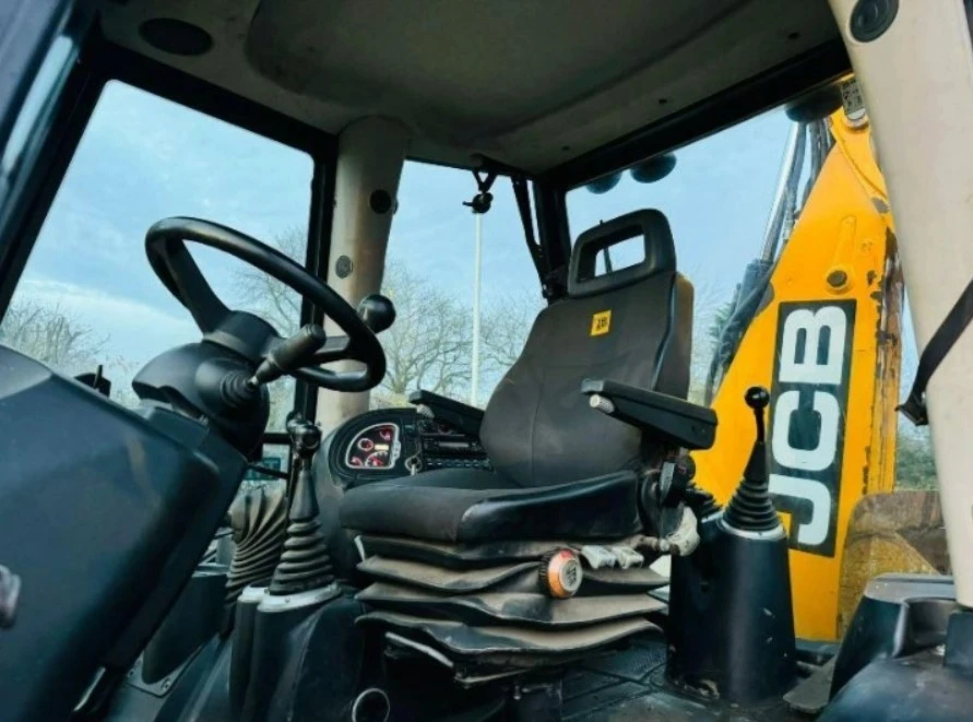 Багер JCB  3CX  - изображение 2