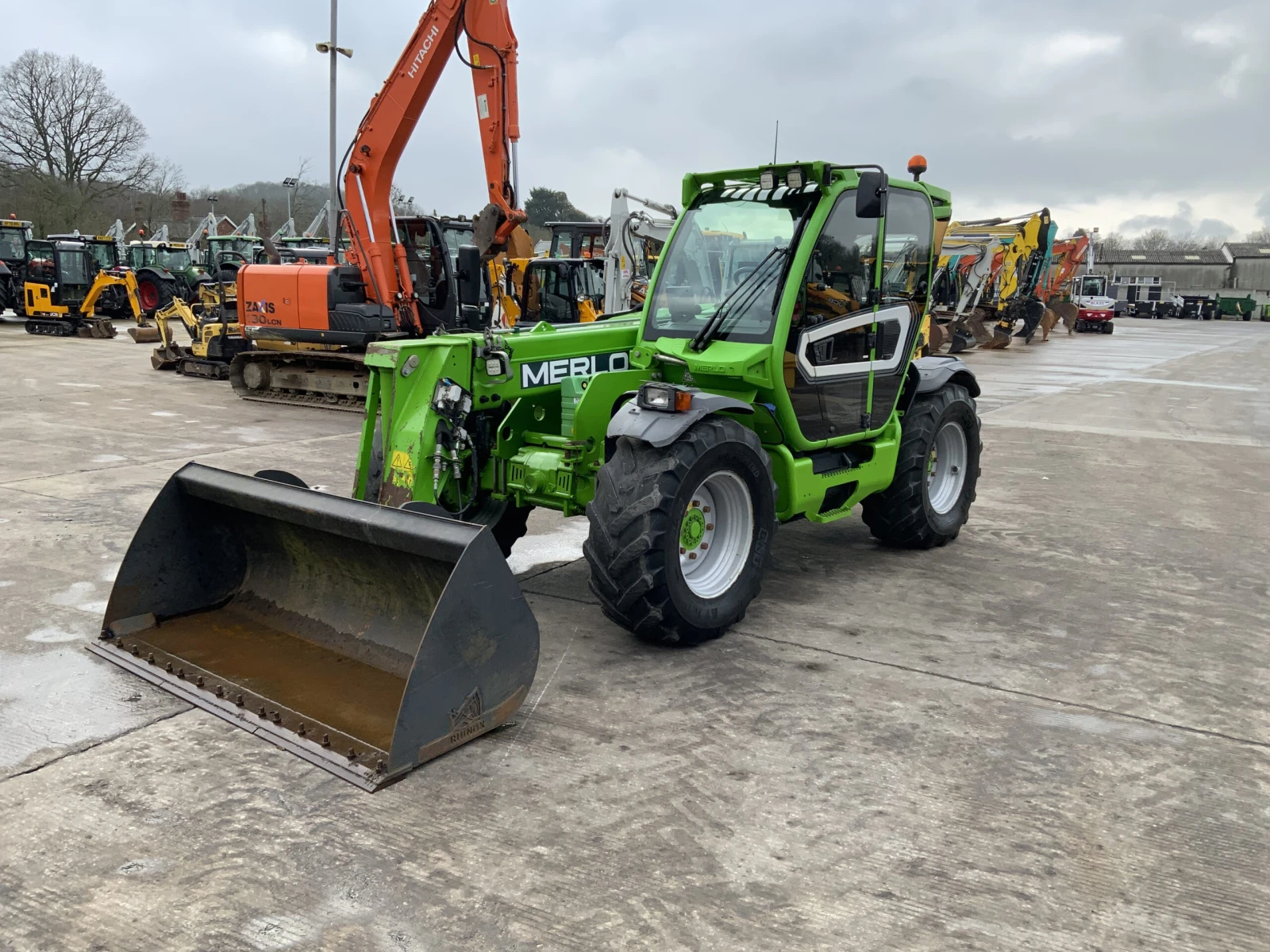 Телескопични товарачи Merlo TF42.7 CS-145