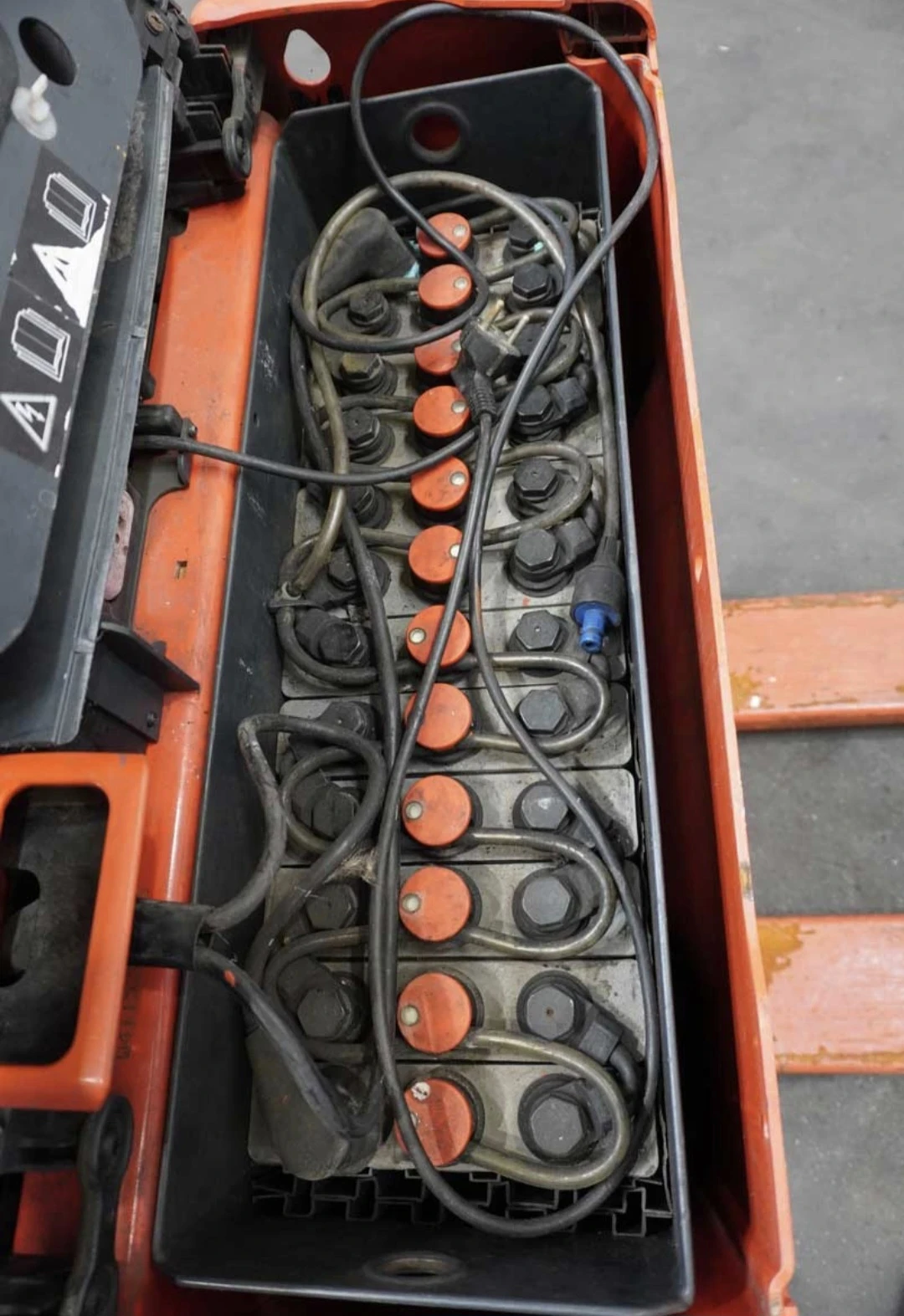 Електрокар Linde Linde T16, снимка 3 - Индустриална техника - 56741289