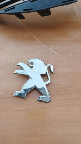 Части от предна броня за Peugeot 308 (2013 - 2017), снимка 14 - Части - 52729597