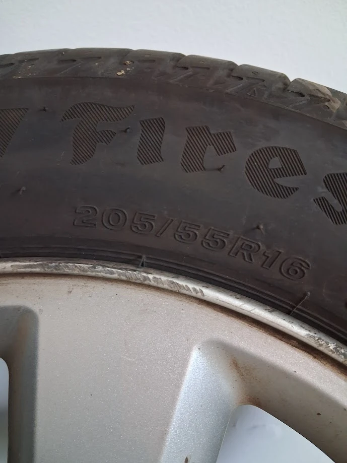 Гуми с джанти Firestone 205/55R16, снимка 3 - Гуми и джанти - 54998334