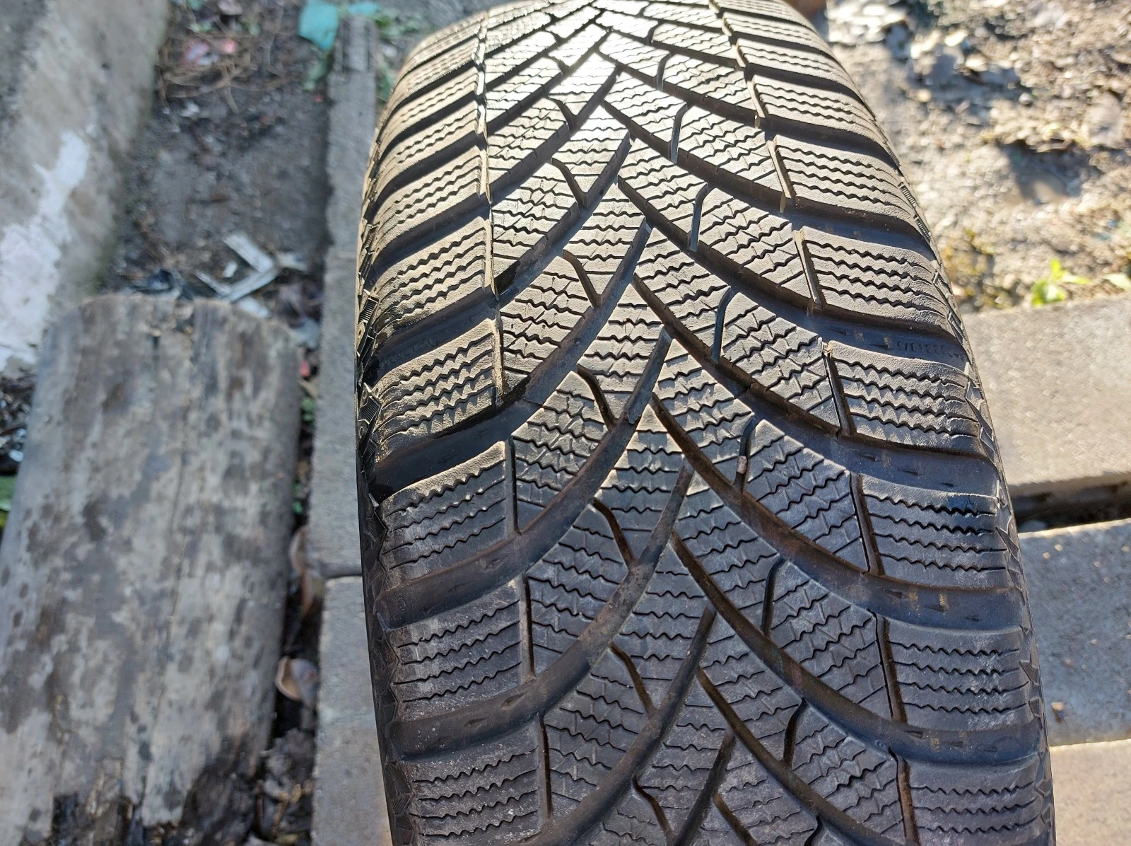 ���� 205/60R16 | Mobile.bg � ����������� 3