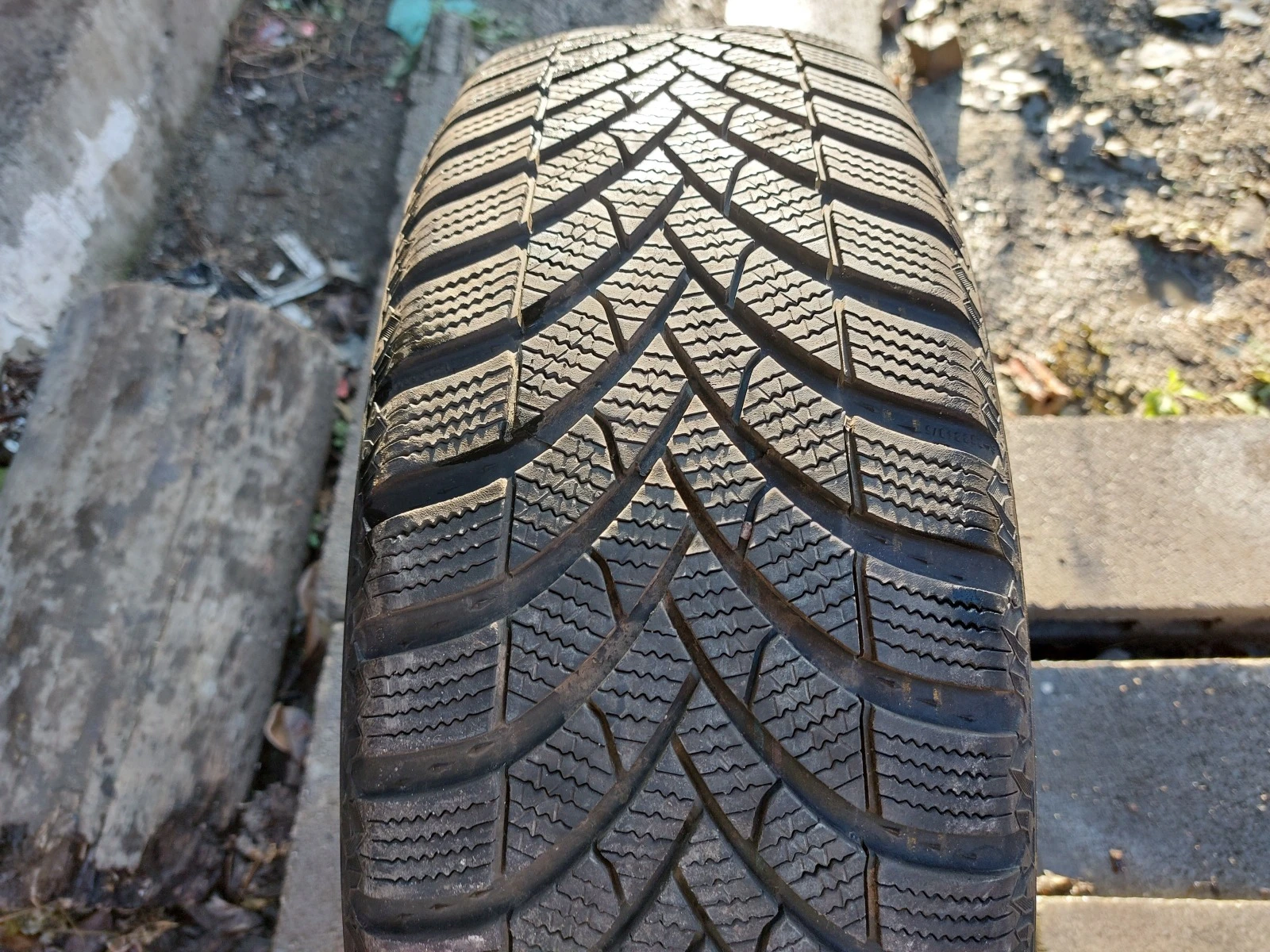 ���� 205/60R16 | Mobile.bg � ����������� 1