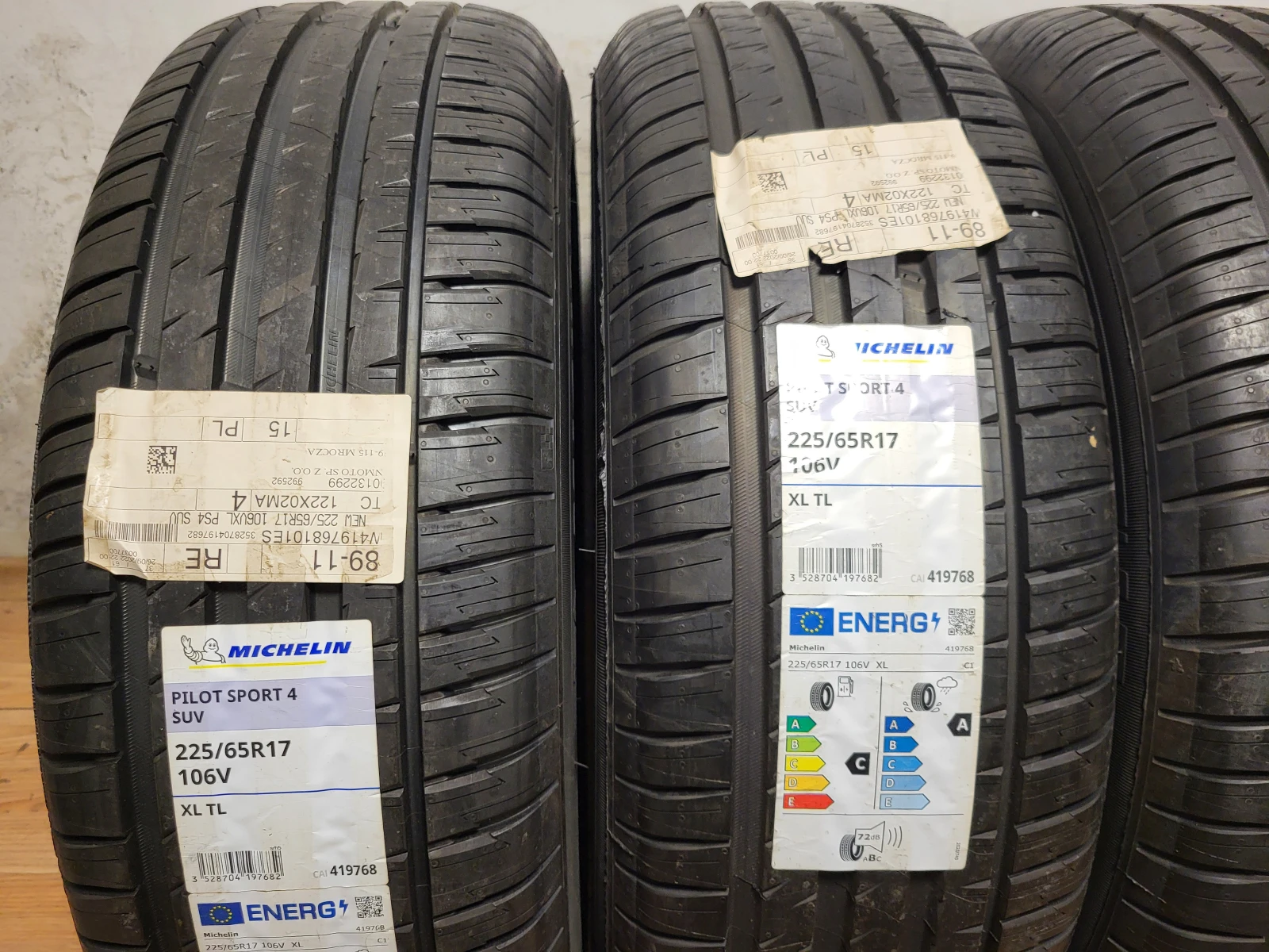 Гуми Летни 225/65R17, снимка 2 - Гуми и джанти - 56732878