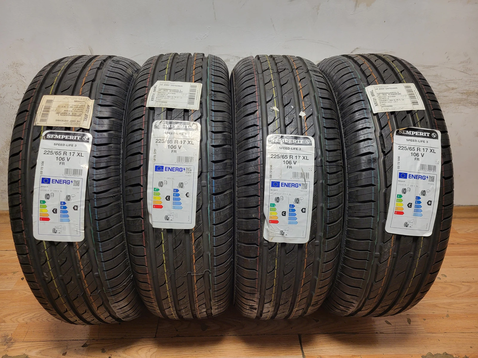 Гуми Летни 225/65R17, снимка 8 - Гуми и джанти - 56732878