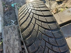 Гуми Зимни 205/60R16, снимка 2 - Гуми и джанти - 39388957